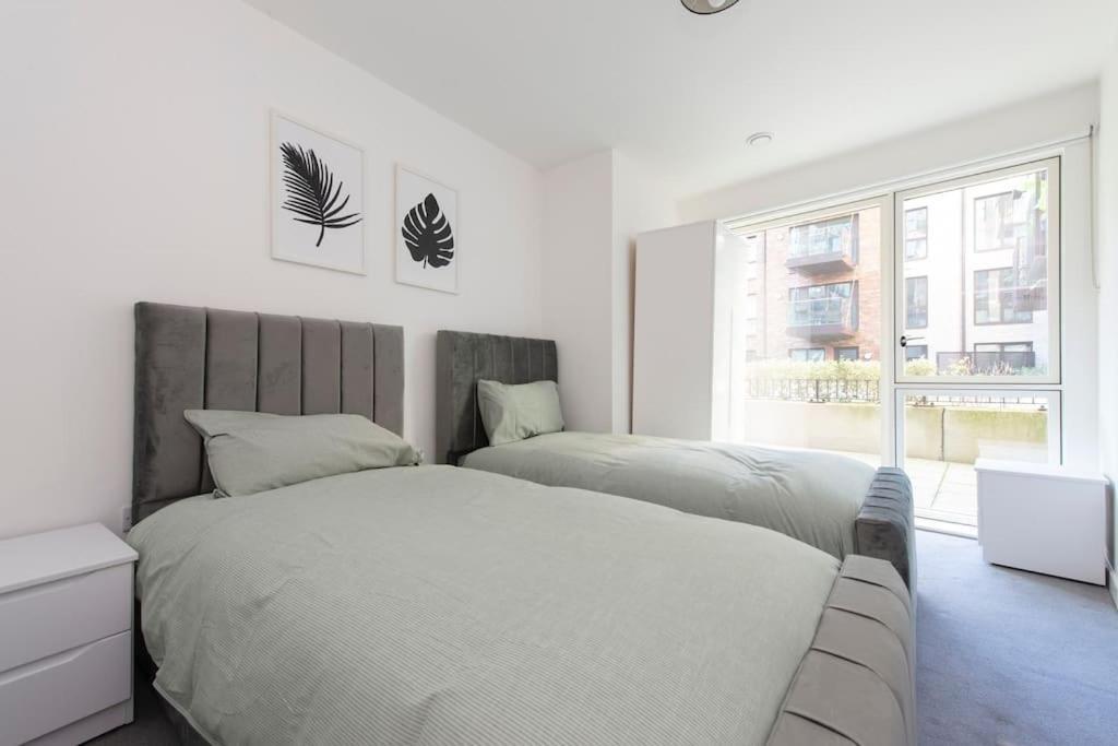 Stunning Luxury 2 Bedroom London Apartment Esterno foto